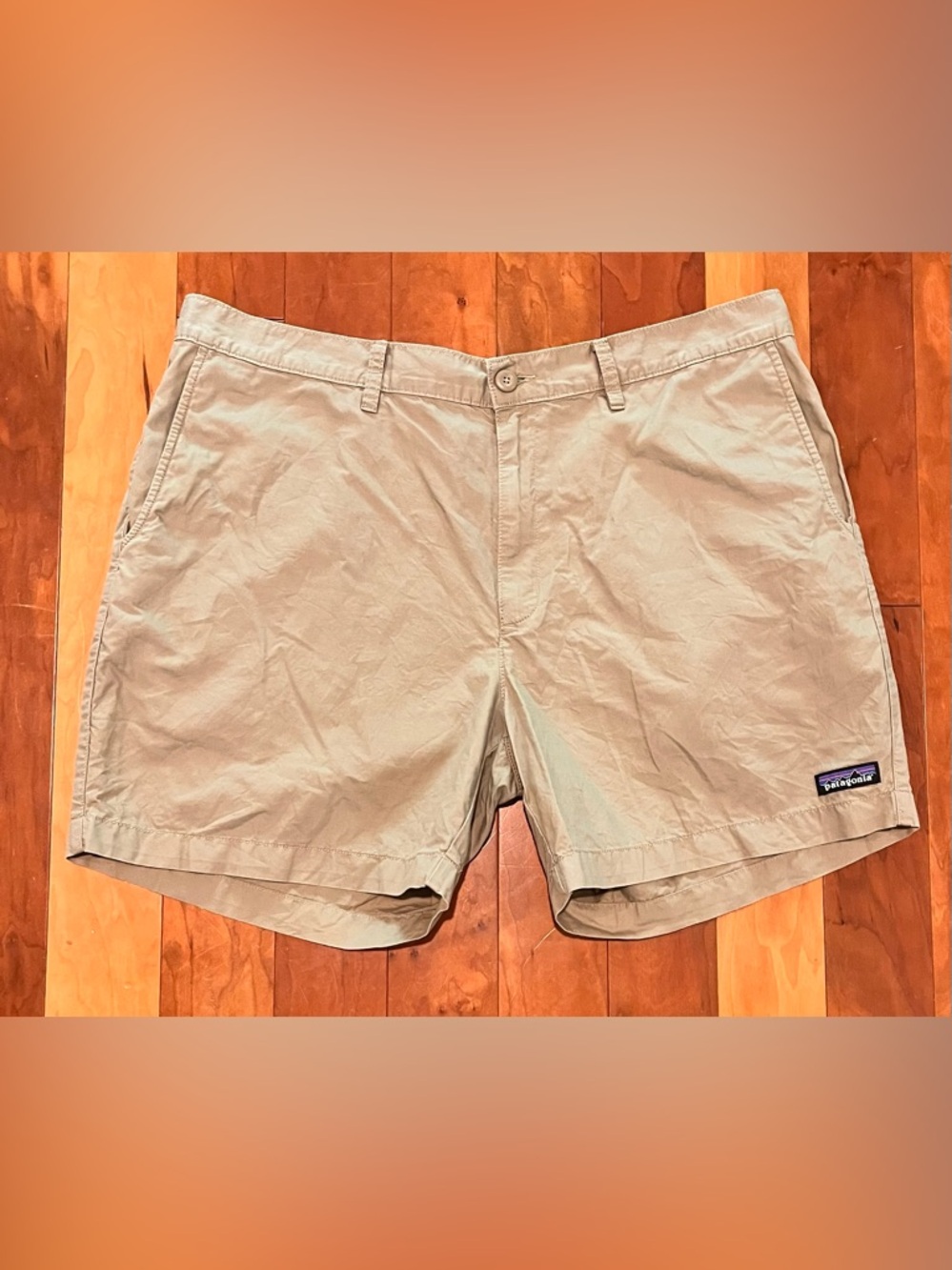 Patagonia Khaki Shorts Size 38 Flat-Front Spring Summer Vacay Resort Cotton EUC
